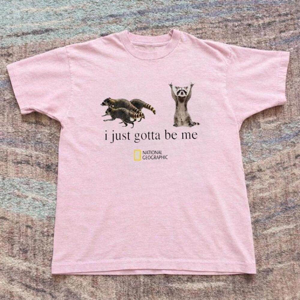 National Geographic Graphic Tee With Raccoon Design